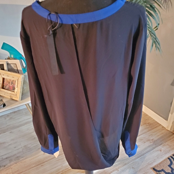 HARVE BERNAD Blouse - Picture 3 of 5